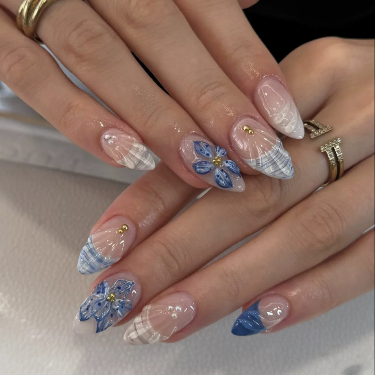 24Pcs Mid-length 3D Flowers Design Fingertips Sweet Butterfly Yellow Ripple Almond False Nails Detachable Full Cover Press Ons