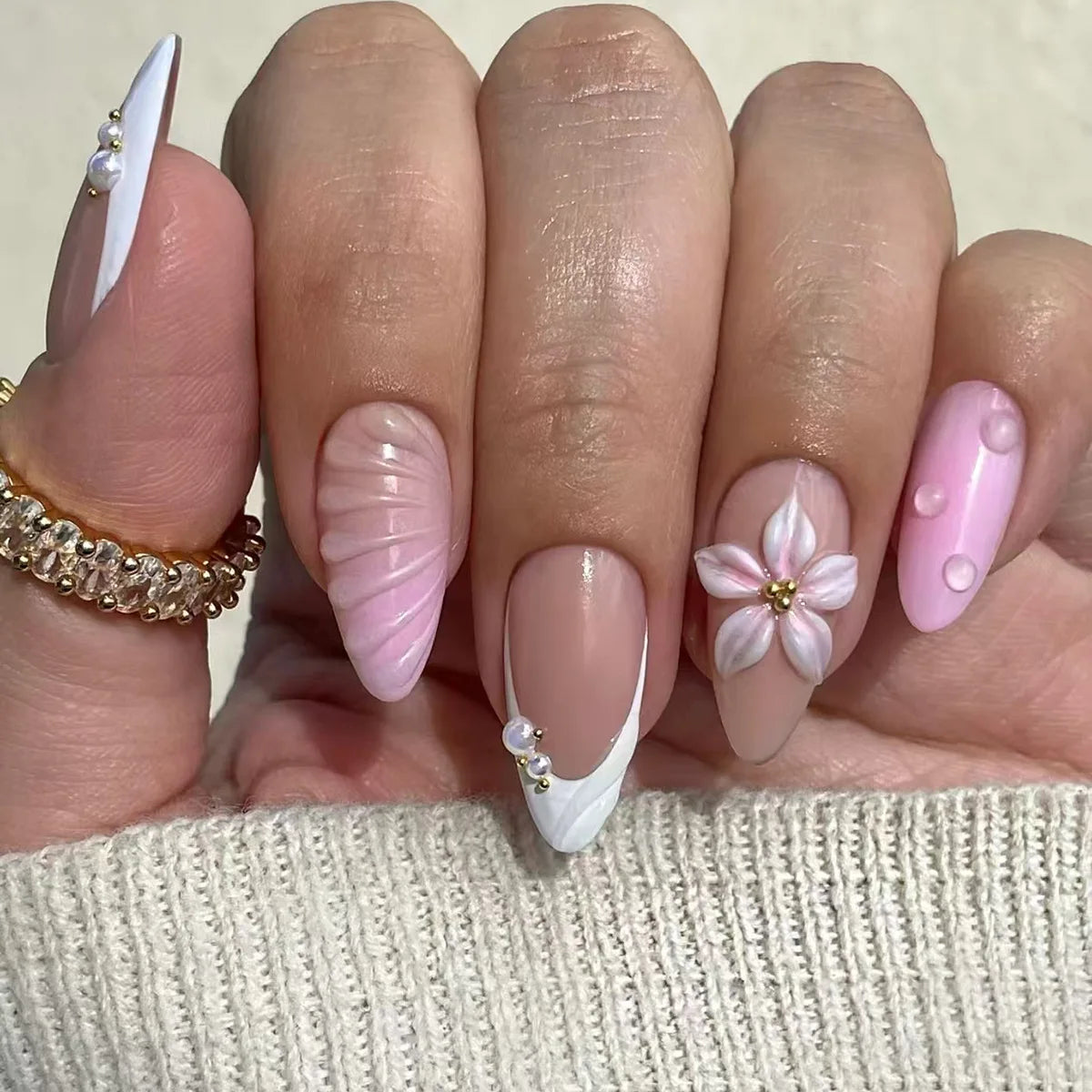24Pcs Mid-length 3D Flowers Design Fingertips Sweet Butterfly Yellow Ripple Almond False Nails Detachable Full Cover Press Ons